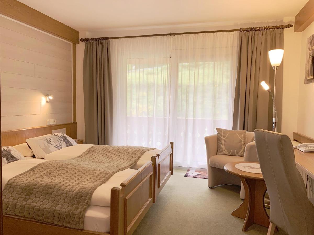 Unterreichenbach Landhotel Untere Kapfenhardter Muehle מראה חיצוני תמונה