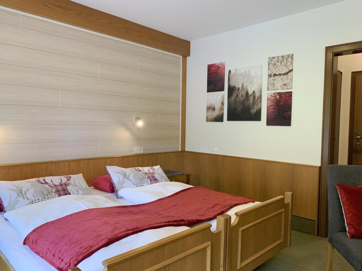 Unterreichenbach Landhotel Untere Kapfenhardter Muehle מראה חיצוני תמונה