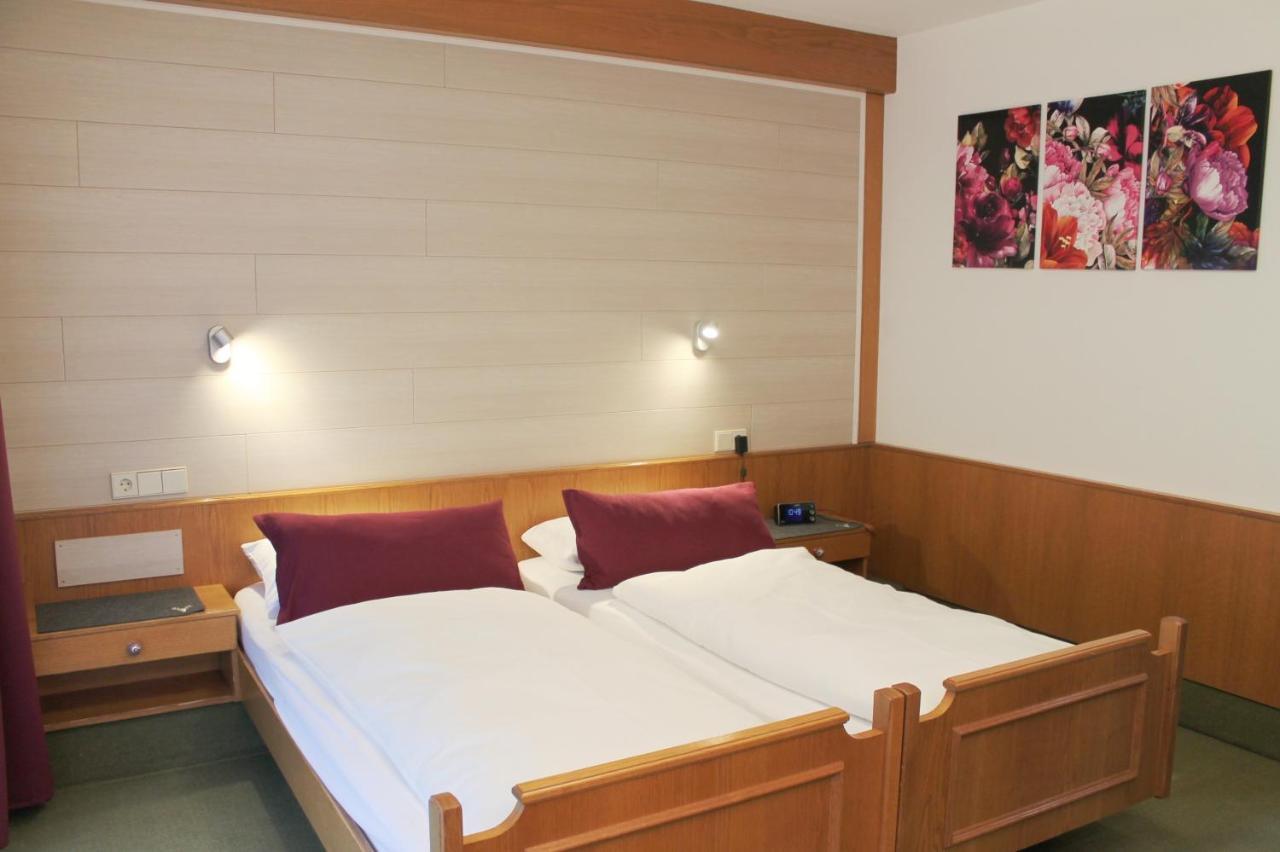 Unterreichenbach Landhotel Untere Kapfenhardter Muehle מראה חיצוני תמונה