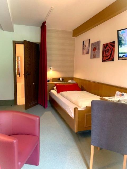 Unterreichenbach Landhotel Untere Kapfenhardter Muehle מראה חיצוני תמונה