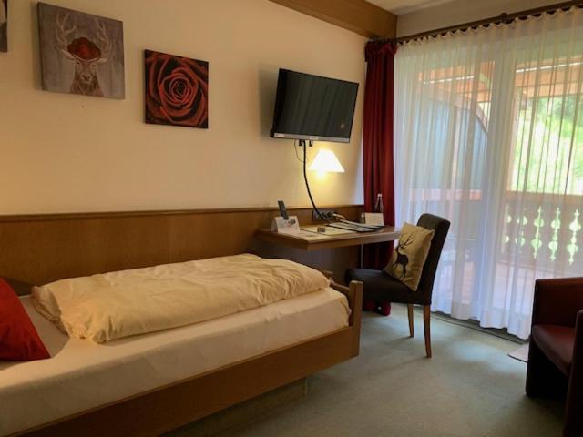 Unterreichenbach Landhotel Untere Kapfenhardter Muehle מראה חיצוני תמונה